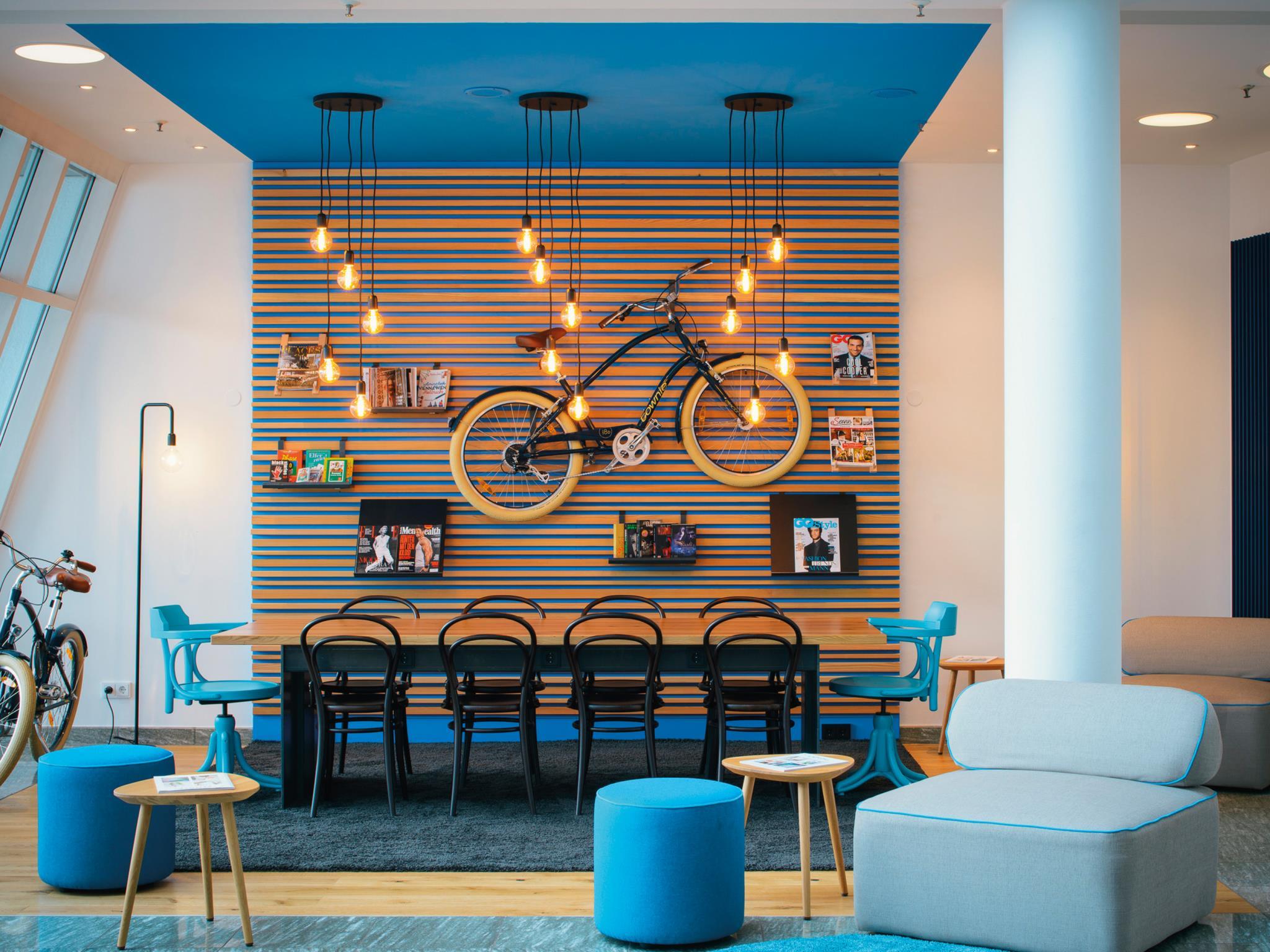 Vienna House Easy By Wyndham Berlin Prenzlauer Berg Hotel Екстериор снимка