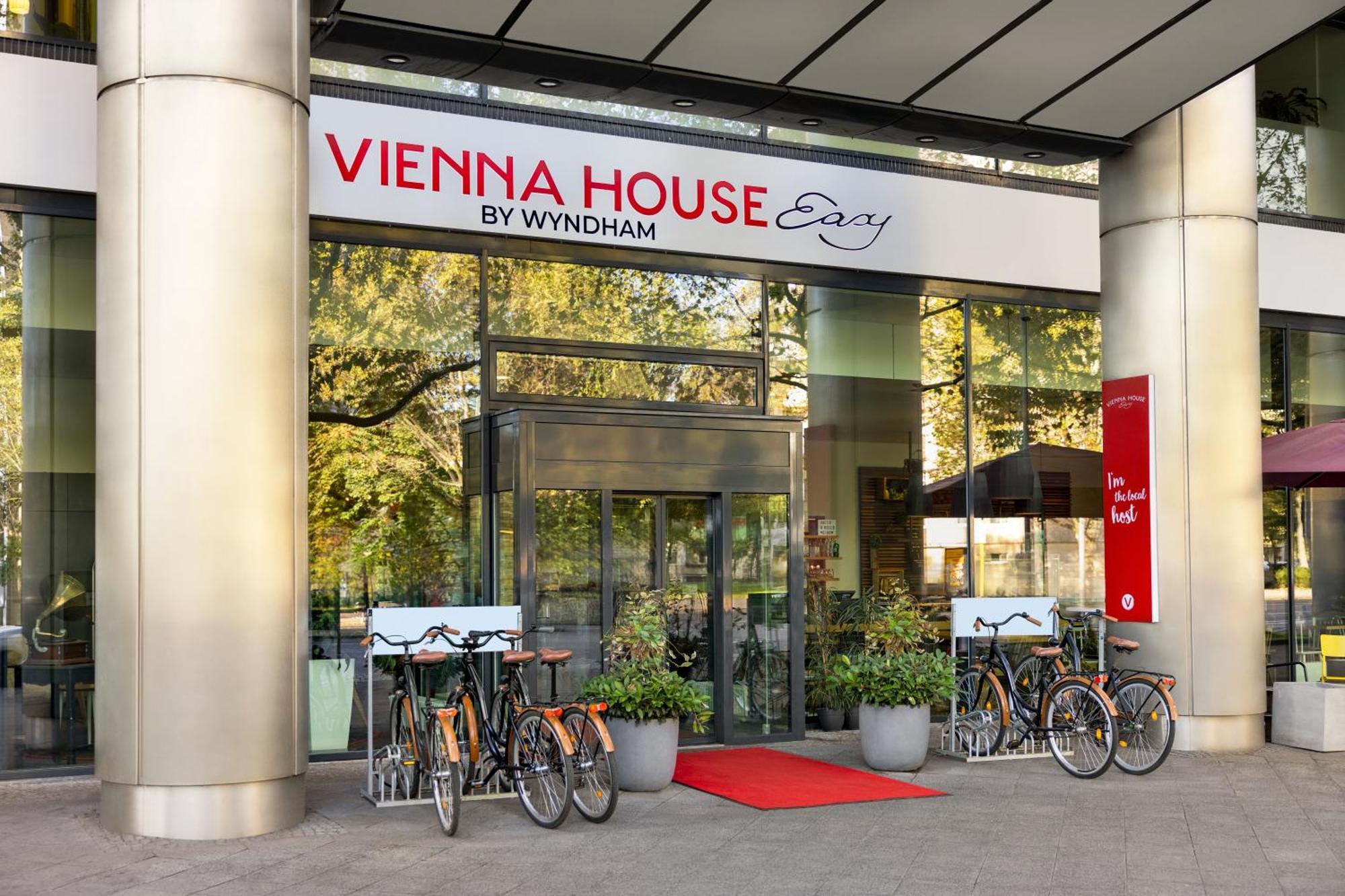 Vienna House Easy By Wyndham Berlin Prenzlauer Berg Hotel Екстериор снимка
