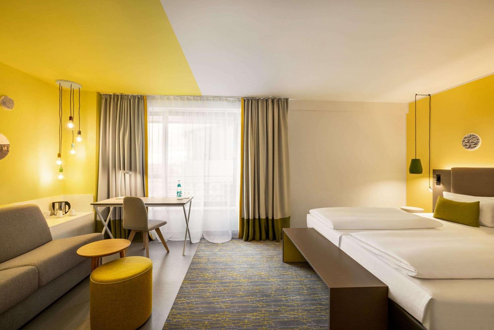 Vienna House Easy By Wyndham Berlin Prenzlauer Berg Hotel Екстериор снимка
